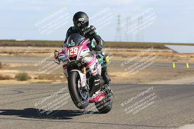 media/Nov-03-2024-TrackDaz (Sun) [[44580f4982]]/B Group/1220pm (Wheelie Bump)/